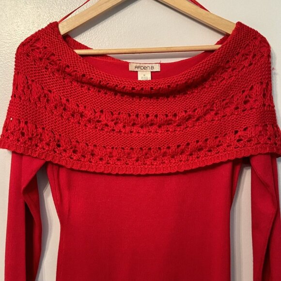 Arden B Red Off-Shoulder Crochet Tunic Sweater Medium Holiday Y2K - Picture 5 of 11